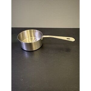 AMCO 824 Replacement Measuring Cup 1/2 Stainless‎ Steel 18/8